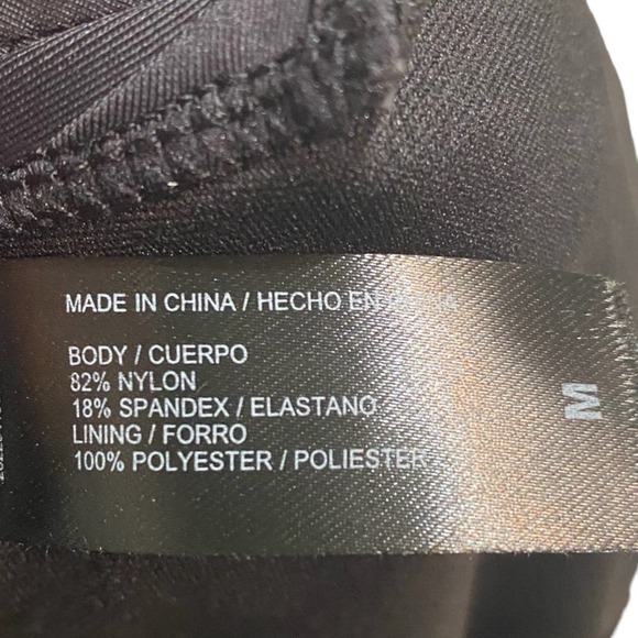 Hurley Women’s One-Piece Swimsuit Size M fits like a size 6 - Picture 5 of 7